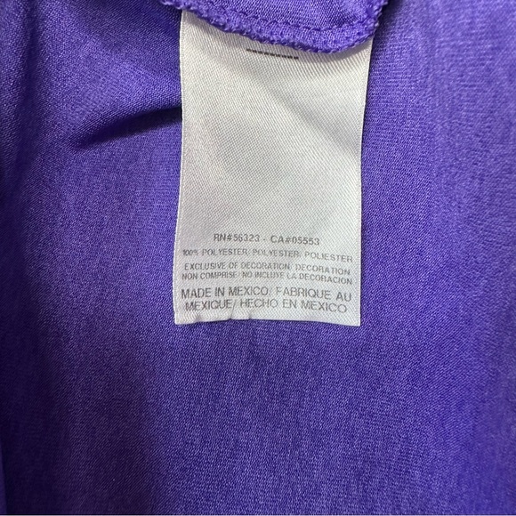 Nike Dri-Fit T Shirt Womens M Short Sleeve Moisture Wicking Stretch Scoop Neck - Picture 6 of 10